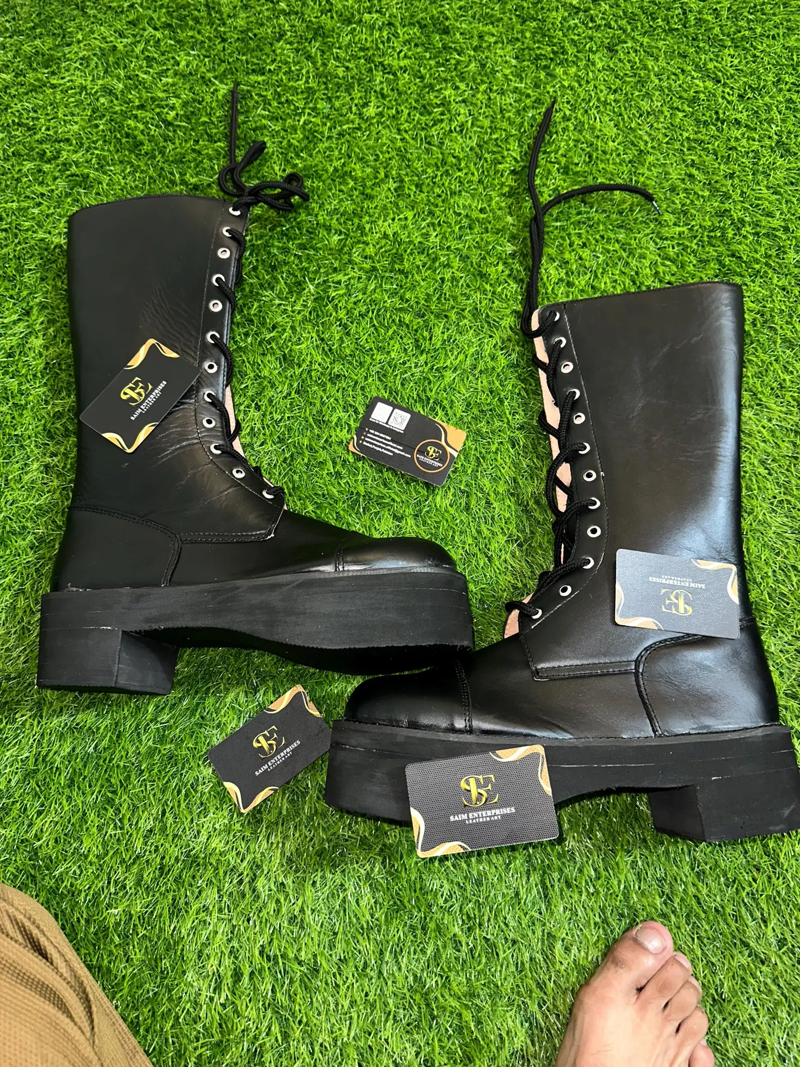 Men's Knee-High Lace-Up Combat Leather Boots