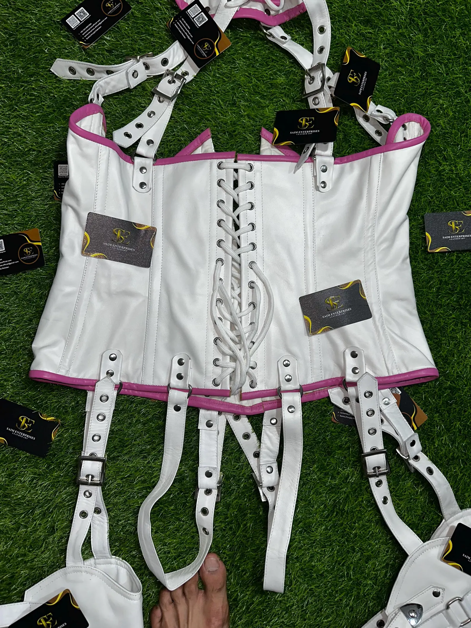 Handmade White Leather Underbust Corset & Thigh Harness - Image 10
