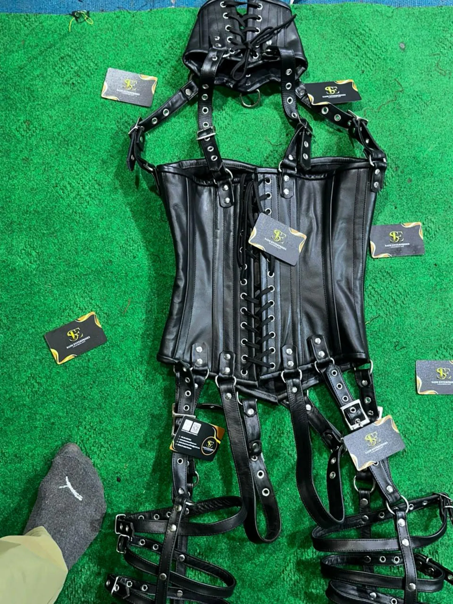 Handmade Black Sheepskin Leather Corset & Multi-Strap Leg Harness - Image 5